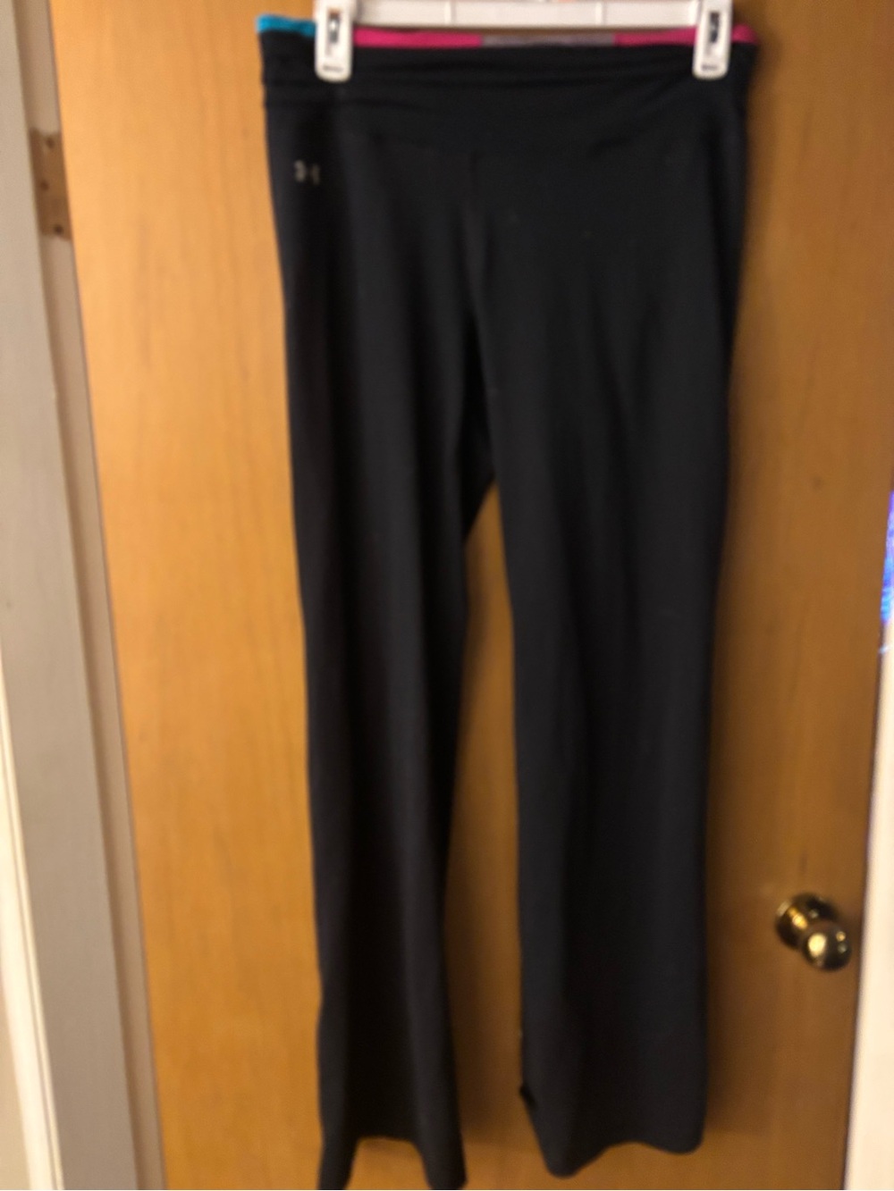 Under Armour Black Flared athletic pants - Picture 1 of 4